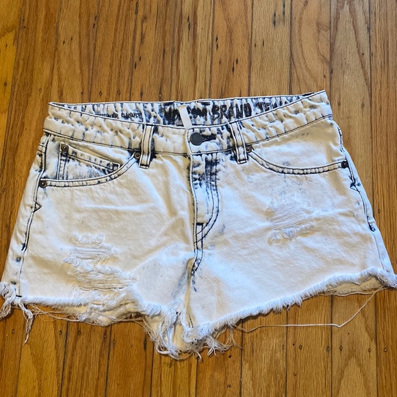 Volcom Jean shorts - Picture 1 of 5